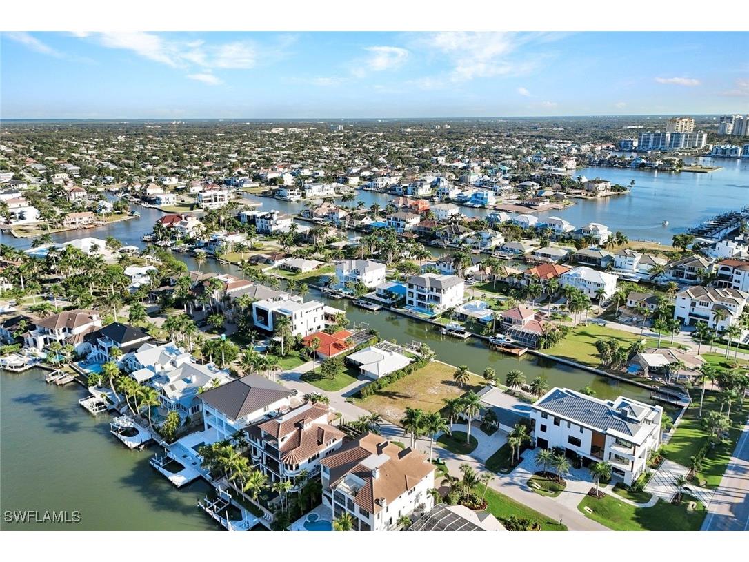 112 Seabreeze Avenue Naples FL 34108 225081980 image14