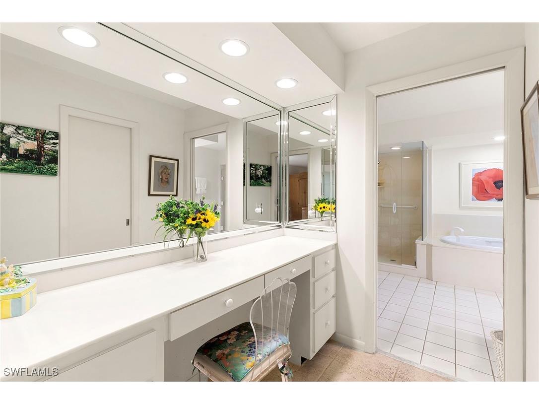 112 Wilderness Drive #123 Naples FL 34105 225077611 image16