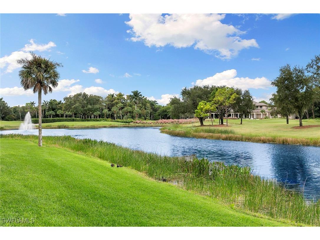 112 Wilderness Drive #123 Naples FL 34105 225077611 image4