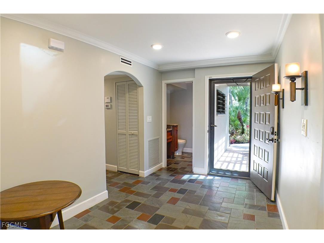 112 Pinebrook Drive Fort Myers FL 33907 2026007137 image2