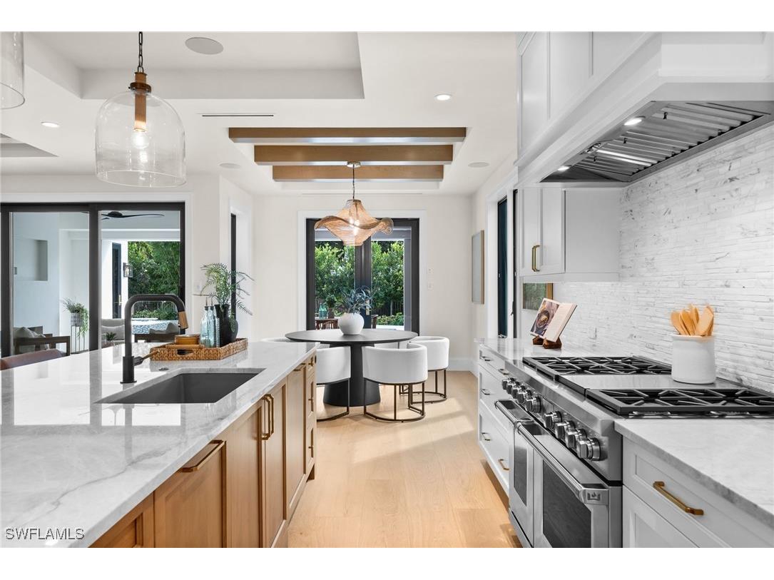 1120 10th Avenue N Naples FL 34102 224101968 image11