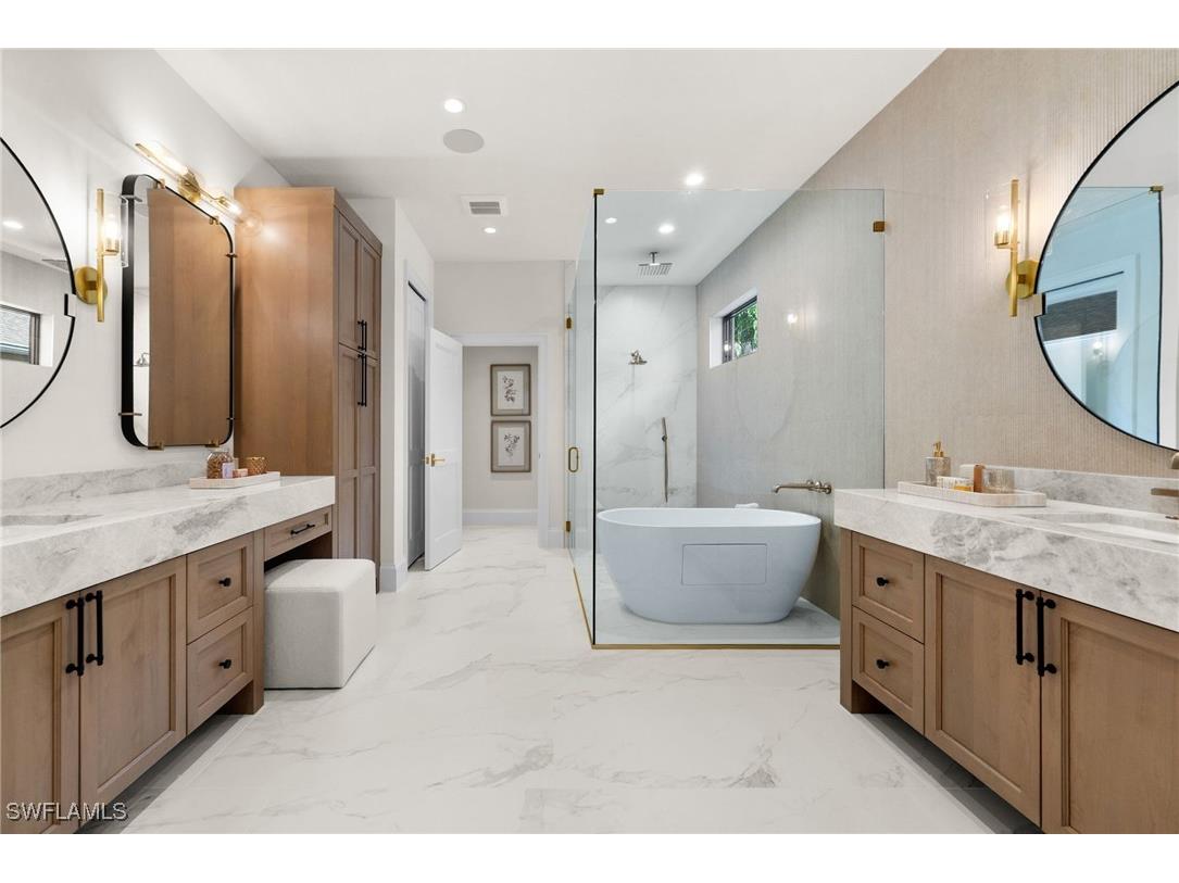 1120 10th Avenue N Naples FL 34102 224101968 image16