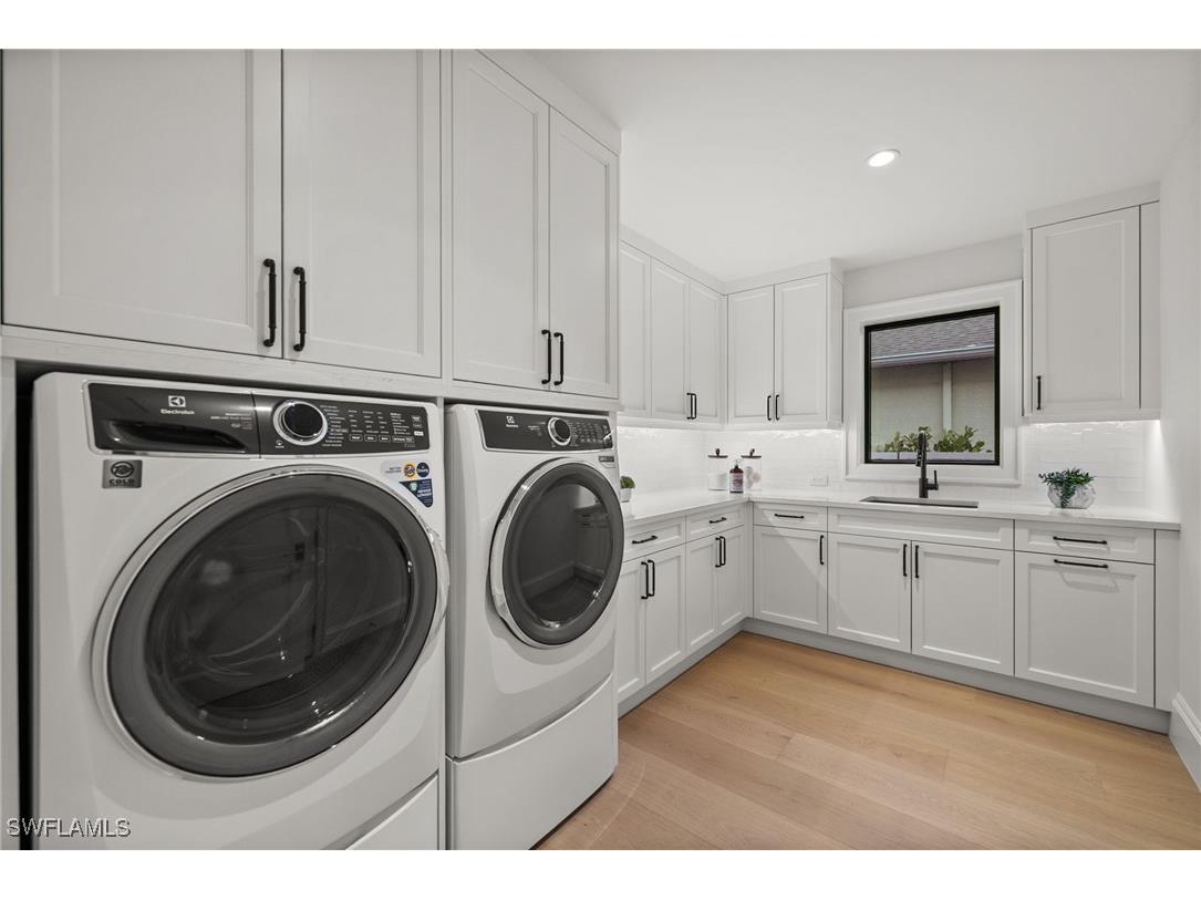 1120 10th Avenue N Naples FL 34102 224101968 image28