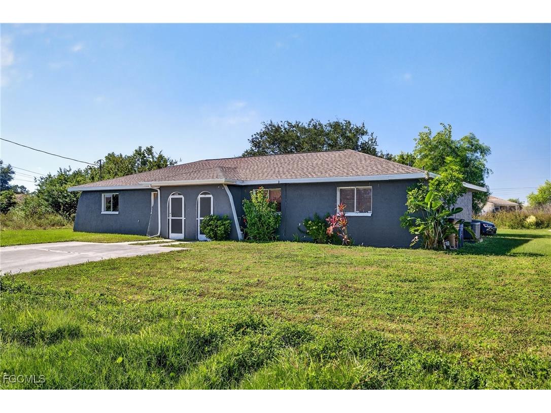 1120/1122 Gilbert Avenue S Lehigh Acres FL 33973 2025020810 image1