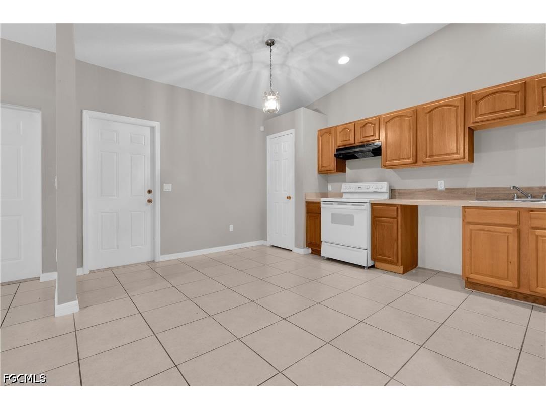 1120/1122 Gordon Avenue S Lehigh Acres FL 33973 2026027685 image3