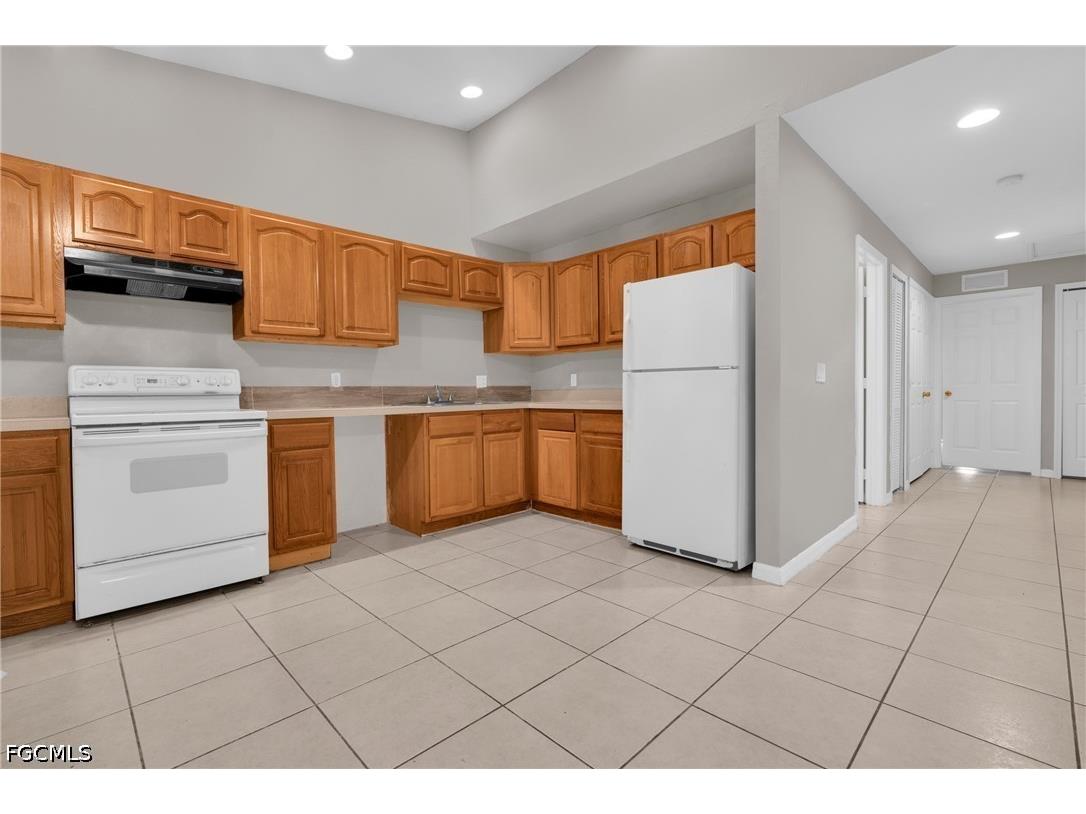 1120/1122 Gordon Avenue S Lehigh Acres FL 33973 2026027685 image4