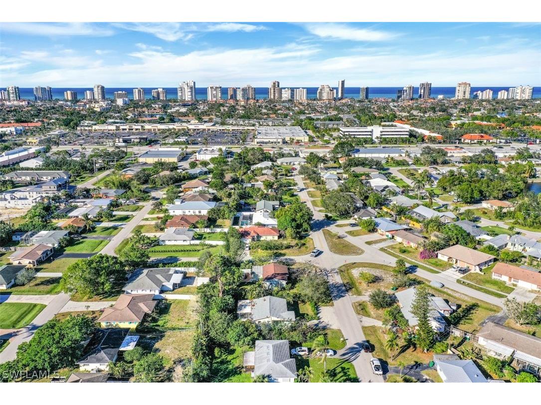 1120 Alhambra Circle S Naples FL 34103 222080750 image1
