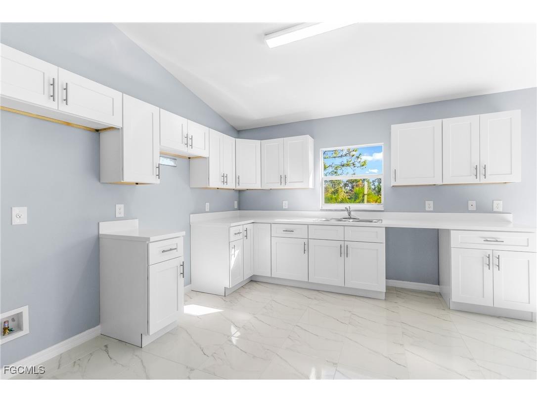 1120 Chiefland Street E Lehigh Acres FL 33974 2025025218 image5