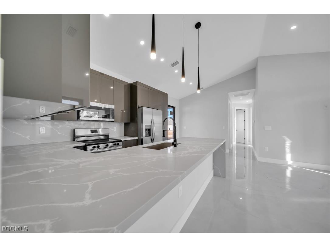 1120 NW 20th Place Cape Coral FL 33993 2026008419 image15