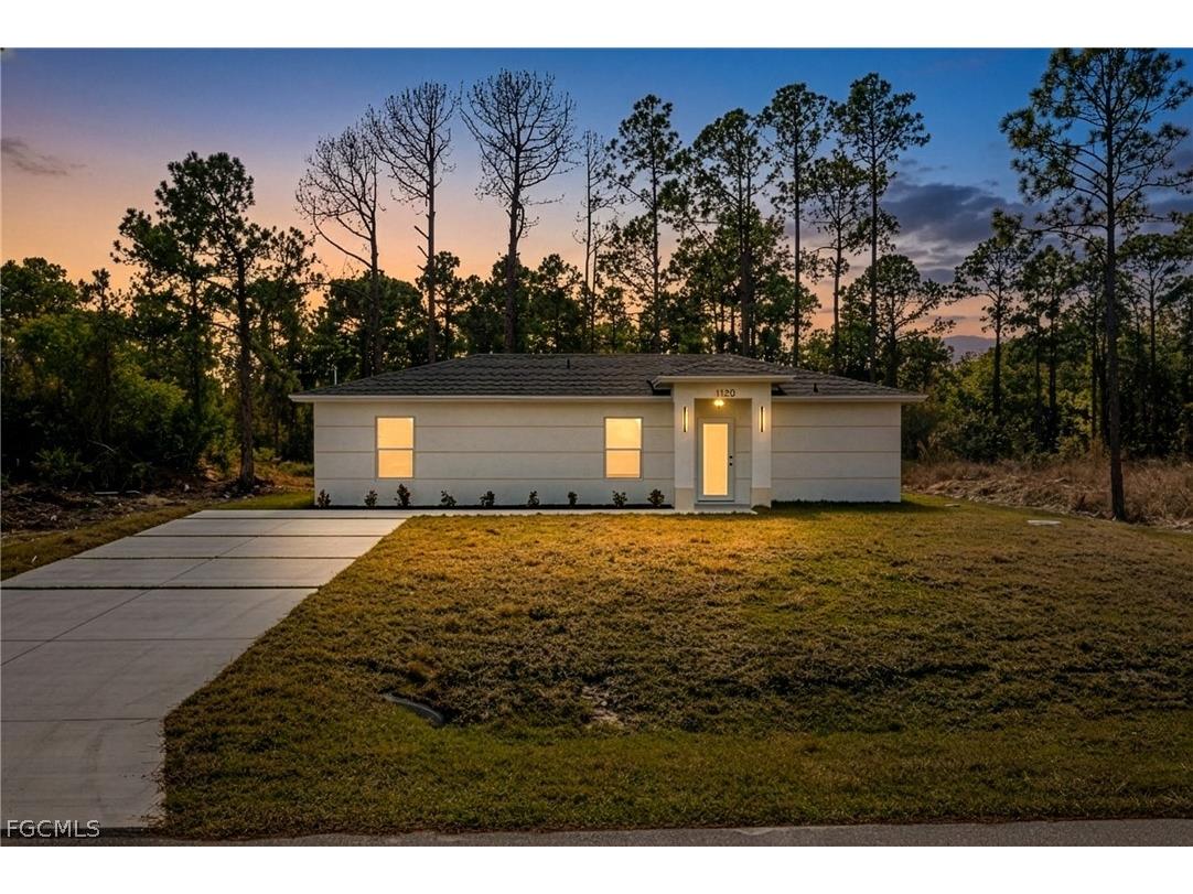 1120 Ravenswood Street E Lehigh Acres FL 33974 2026007700 image5