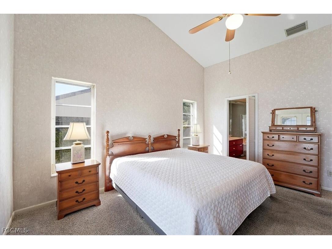 1120 SE 1st Terrace Cape Coral FL 33990 2026006951 image16