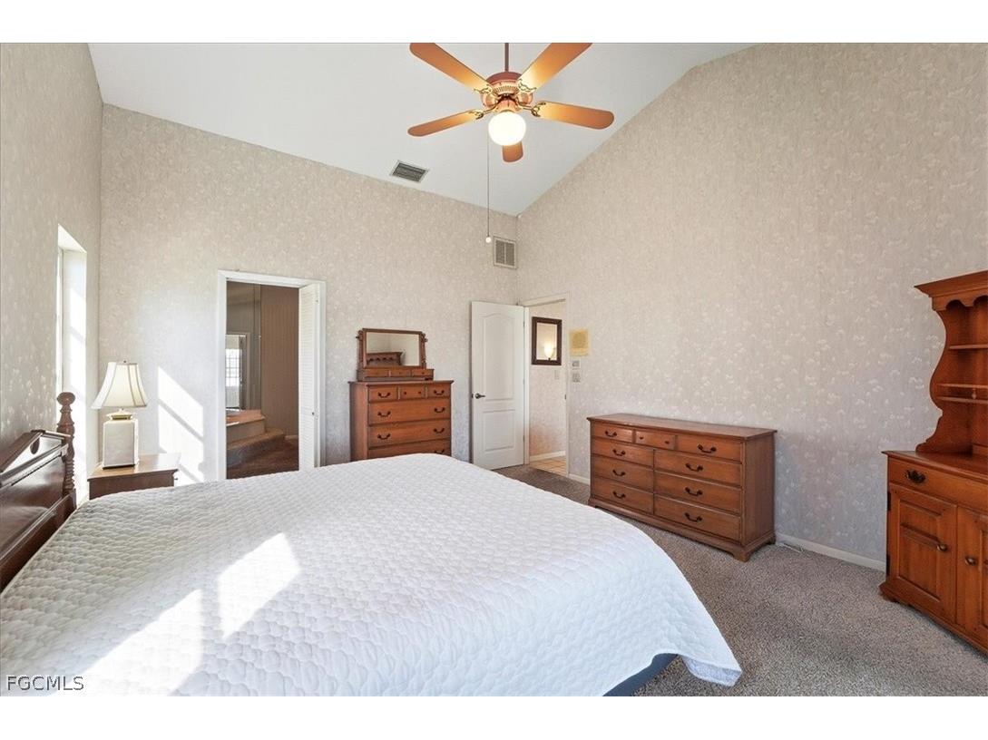 1120 SE 1st Terrace Cape Coral FL 33990 2026006951 image17