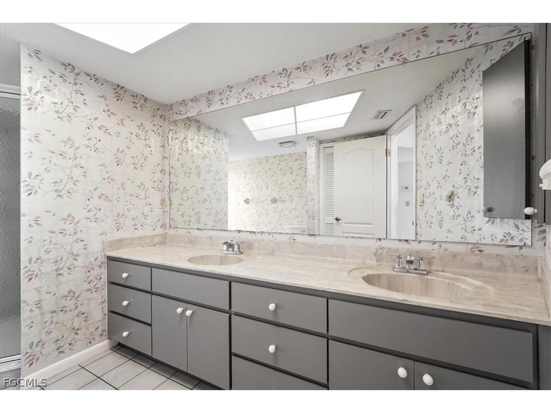 1120 SE 1st Terrace Cape Coral FL 33990 2026006951 image23