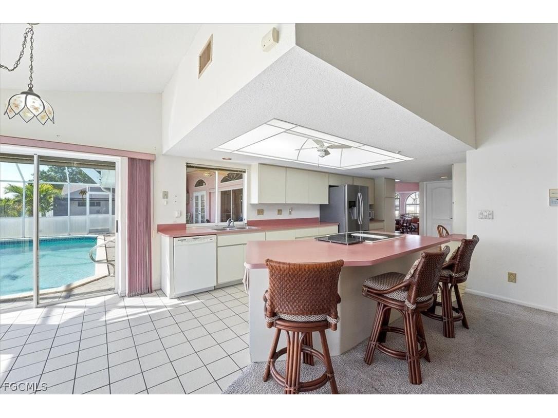 1120 SE 1st Terrace Cape Coral FL 33990 2026006951 image7