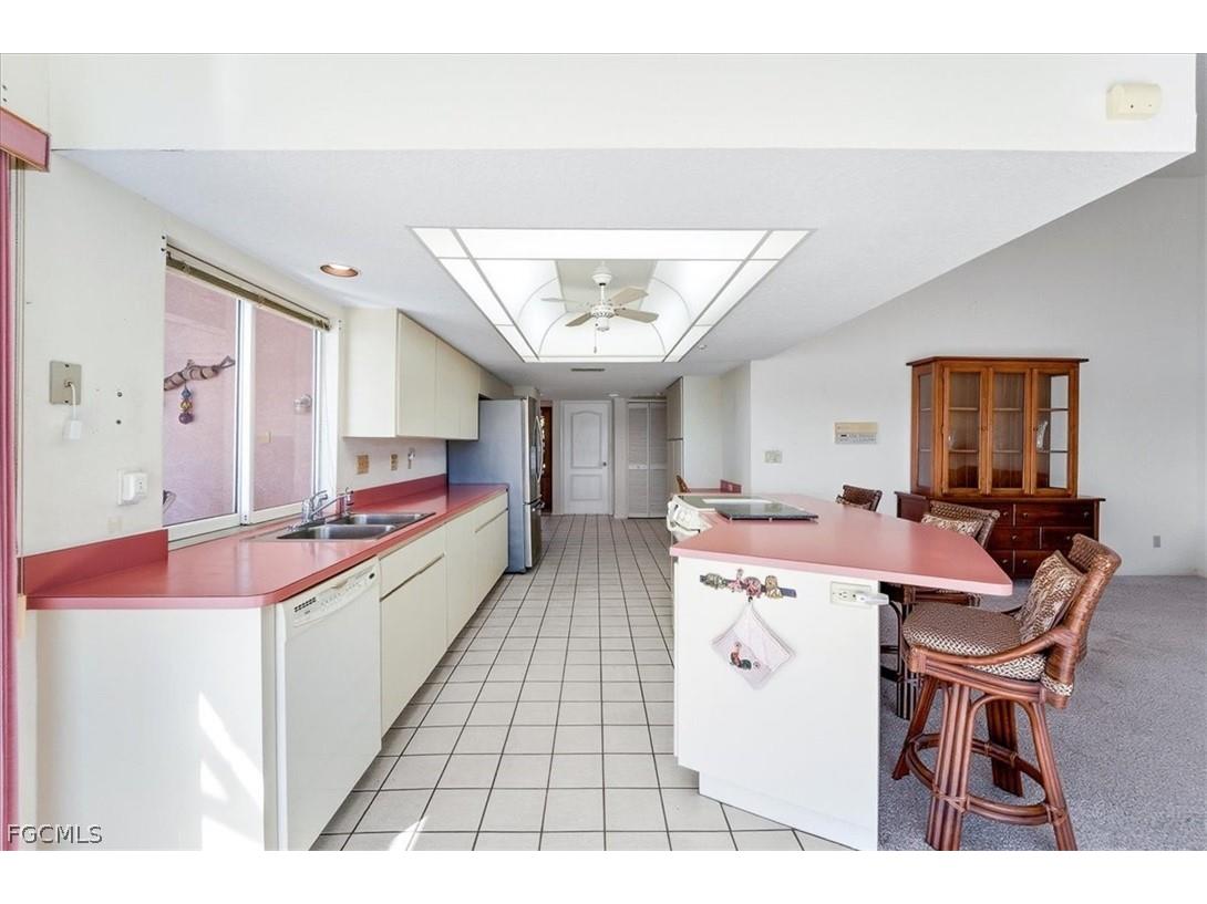 1120 SE 1st Terrace Cape Coral FL 33990 2026006951 image8