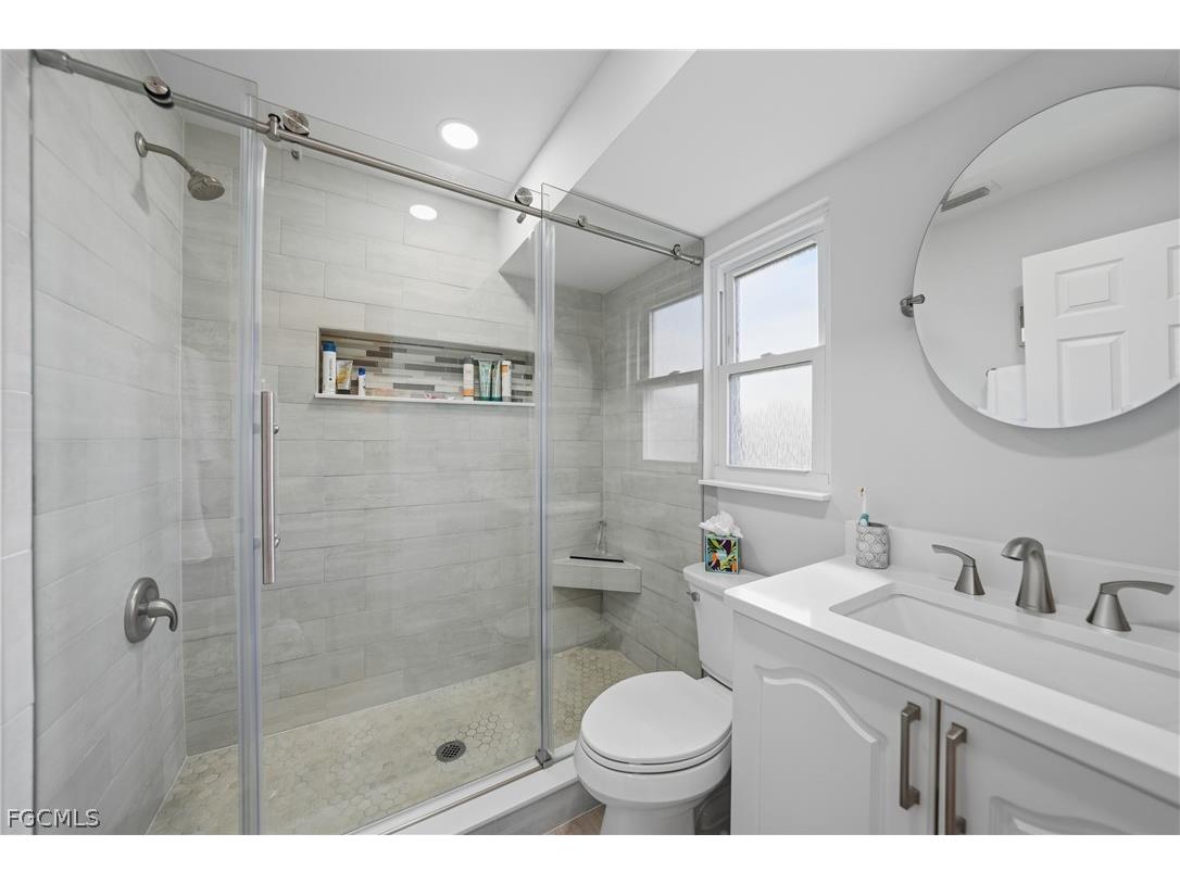 1120 SE 23rd Terrace Cape Coral FL 33990 2026012468 image11