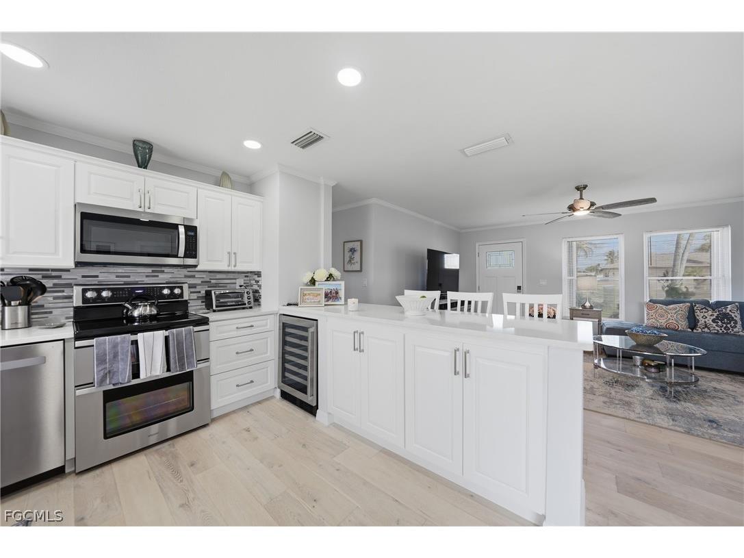 1120 SE 23rd Terrace Cape Coral FL 33990 2026012468 image8