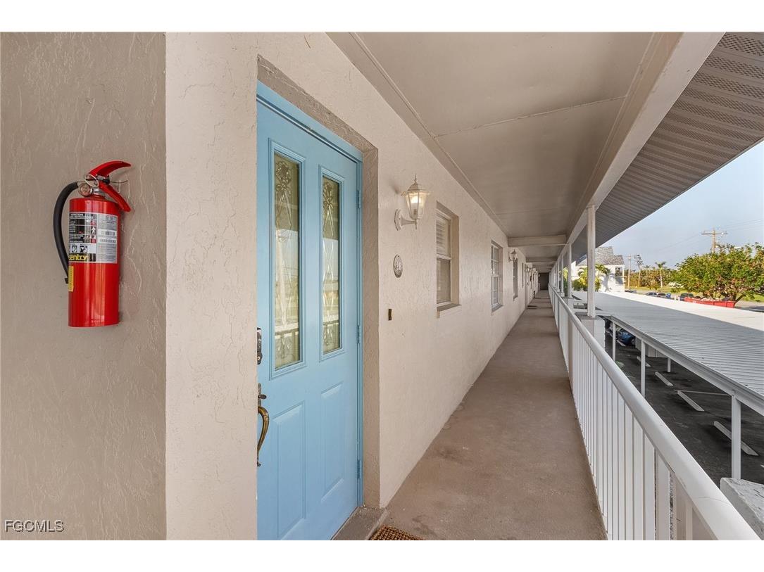 1120 SE 46th Street #2B Cape Coral FL 33904 2025002757 image2