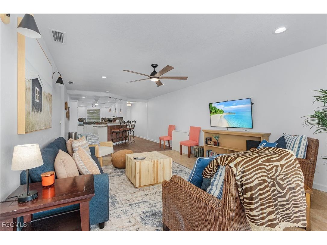 1120 SE 46th Street #2B Cape Coral FL 33904 2025002757 image8