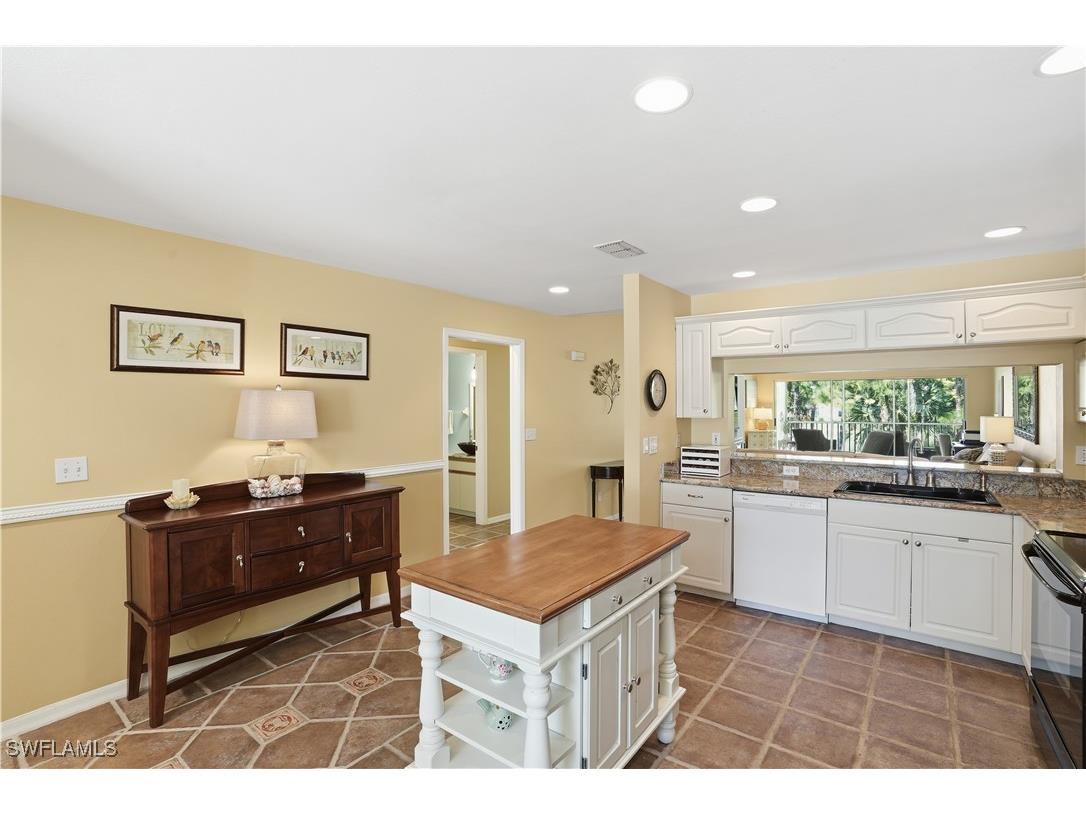 1120 Sarah Jean Circle #B204 Naples FL 34110 225073035 image14