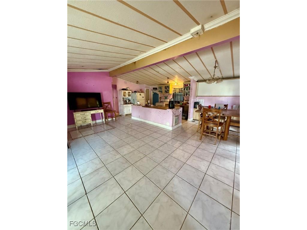 11201 Tango Drive Bonita Springs FL 34135 2025025169 image2