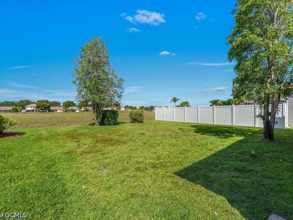 11204 Lakeland Circle Fort Myers FL 33913 2026022076 image25