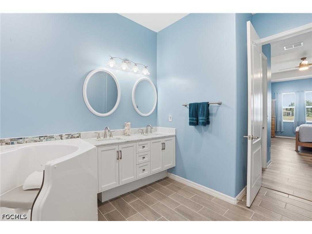 1121 Amber Lake Court Cape Coral FL 33909 2026021642 image30