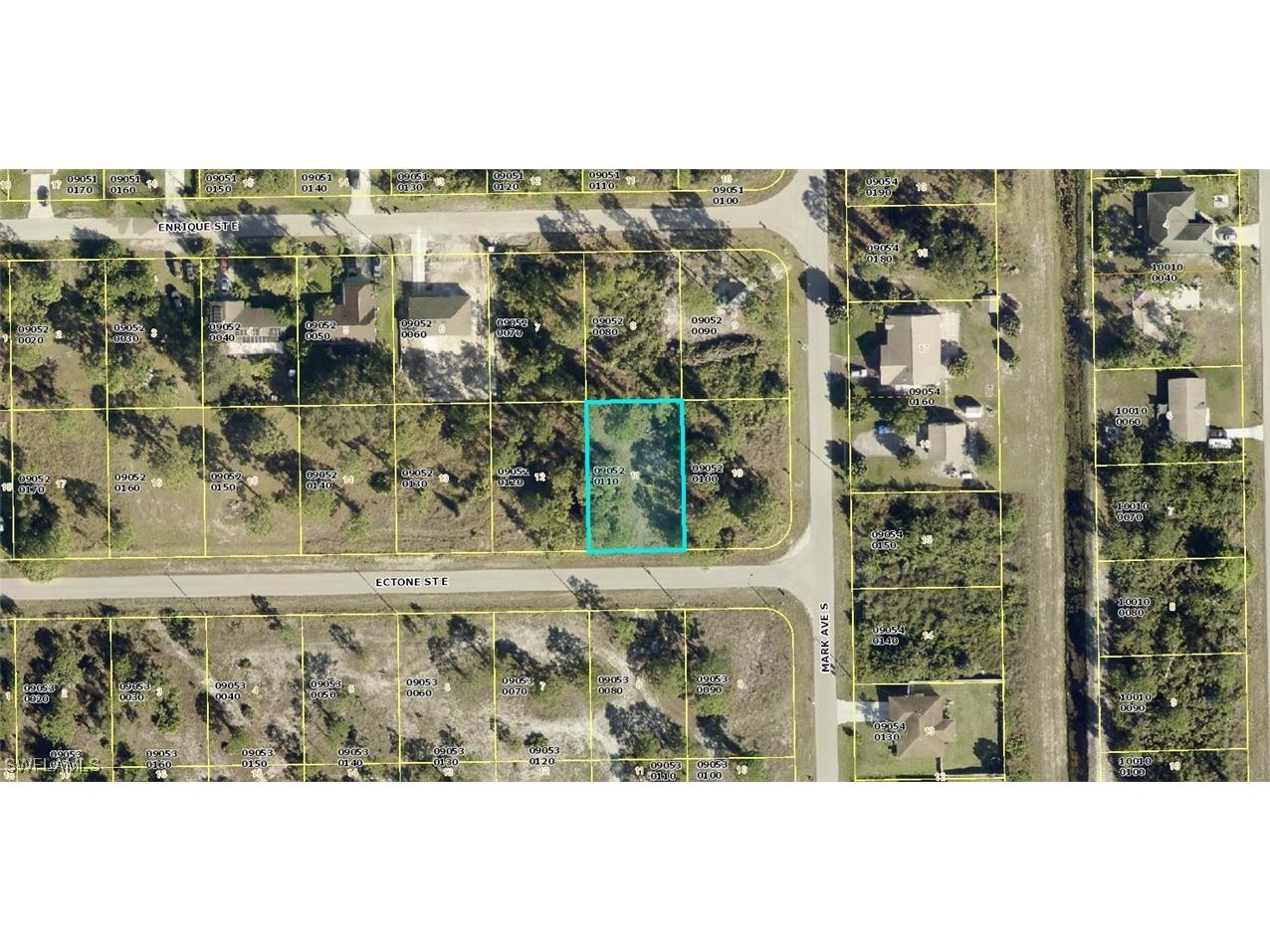 1121 Ectone Street E Lehigh Acres FL 33974 225033782 image1
