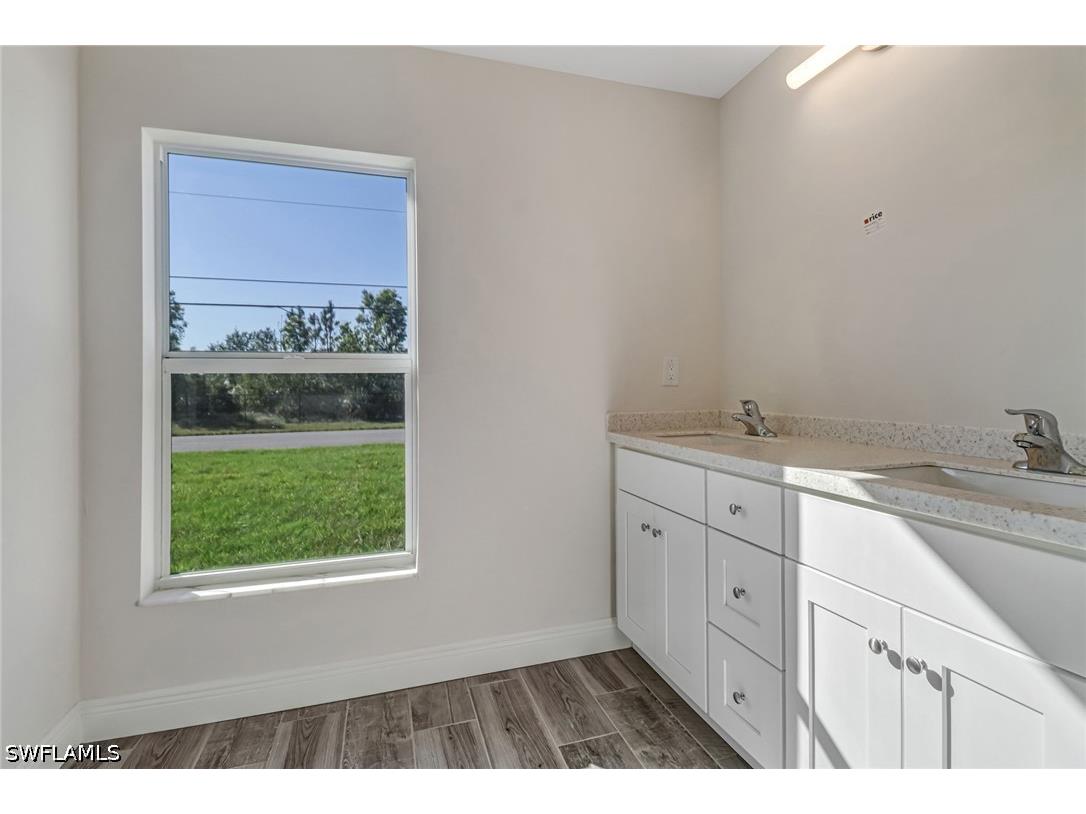 1121 Jacaranda Parkway E Cape Coral FL 33909 226013215 image11