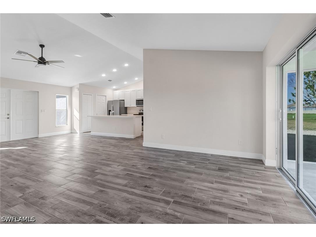1121 Jacaranda Parkway E Cape Coral FL 33909 226013215 image8