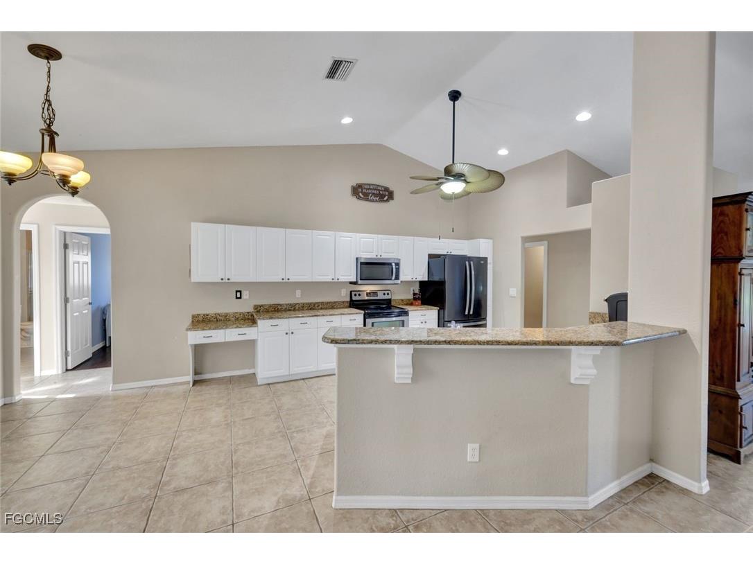 1121 NW 27th Avenue Cape Coral FL 33993 2025008191 image13