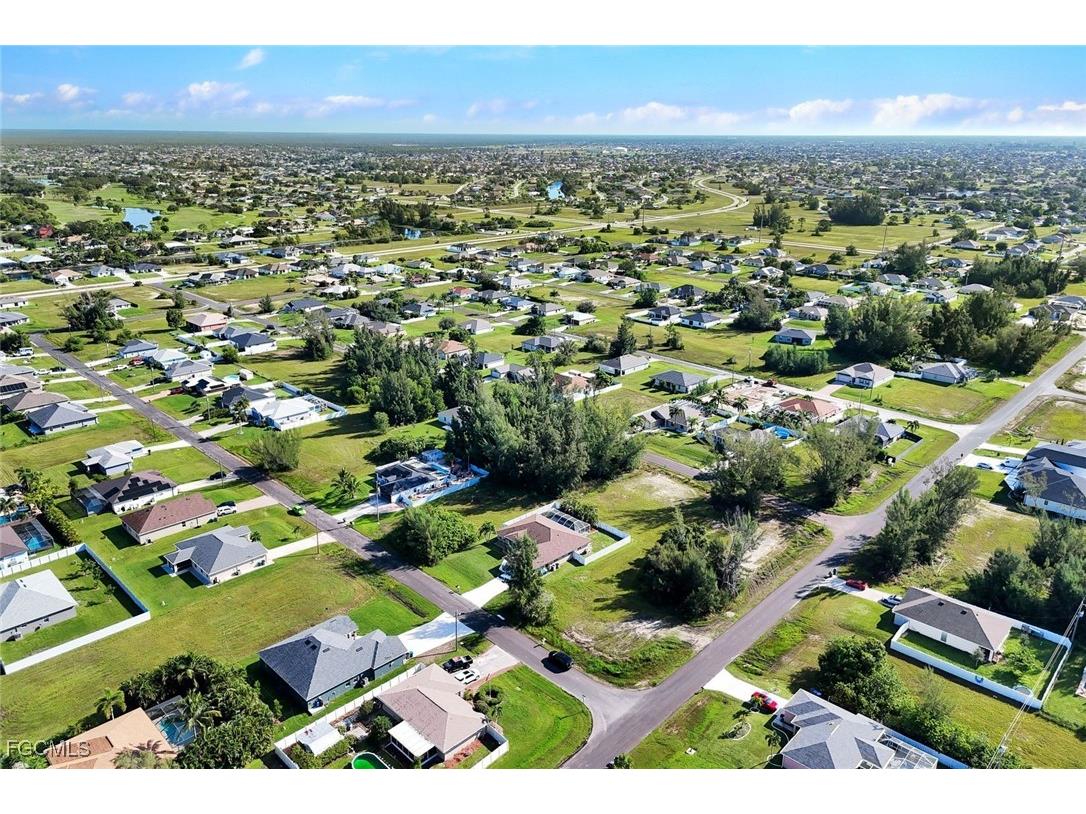 1121 NW 27th Avenue Cape Coral FL 33993 2025008191 image36