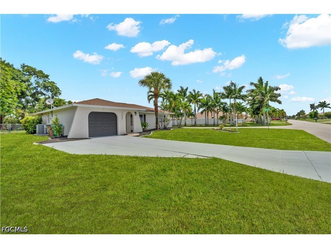 1121 SE 36th Street Cape Coral FL 33904 2026026895 image3