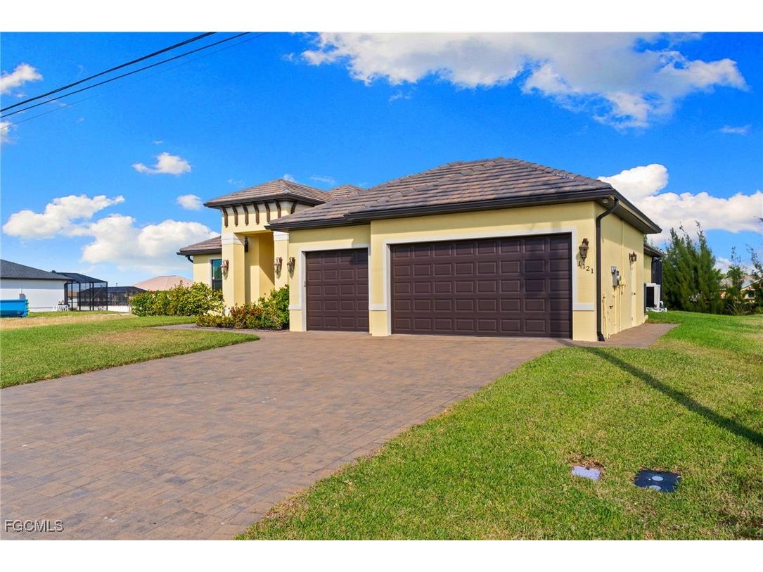 1121 SW 24th Street Cape Coral FL 33991 2025022591 image3