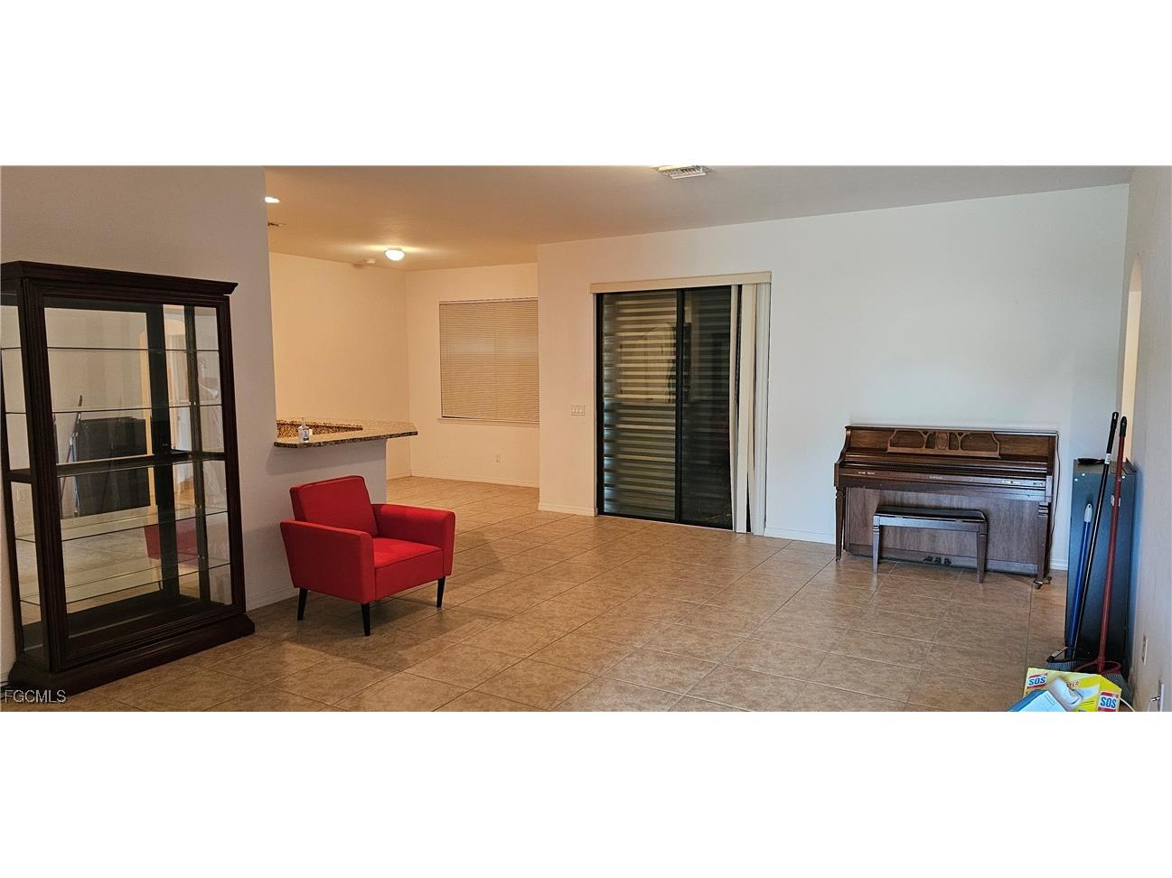 1121 SW 25th Street Cape Coral FL 33914 2025002611 image3