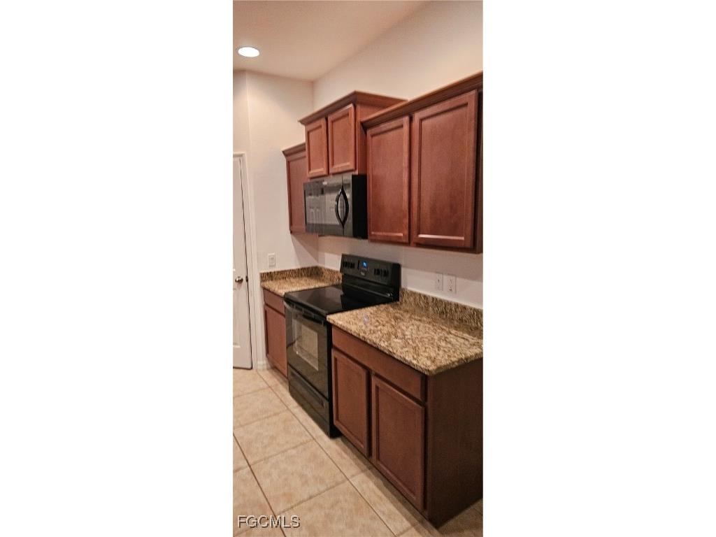 1121 SW 25th Street Cape Coral FL 33914 2025002611 image7