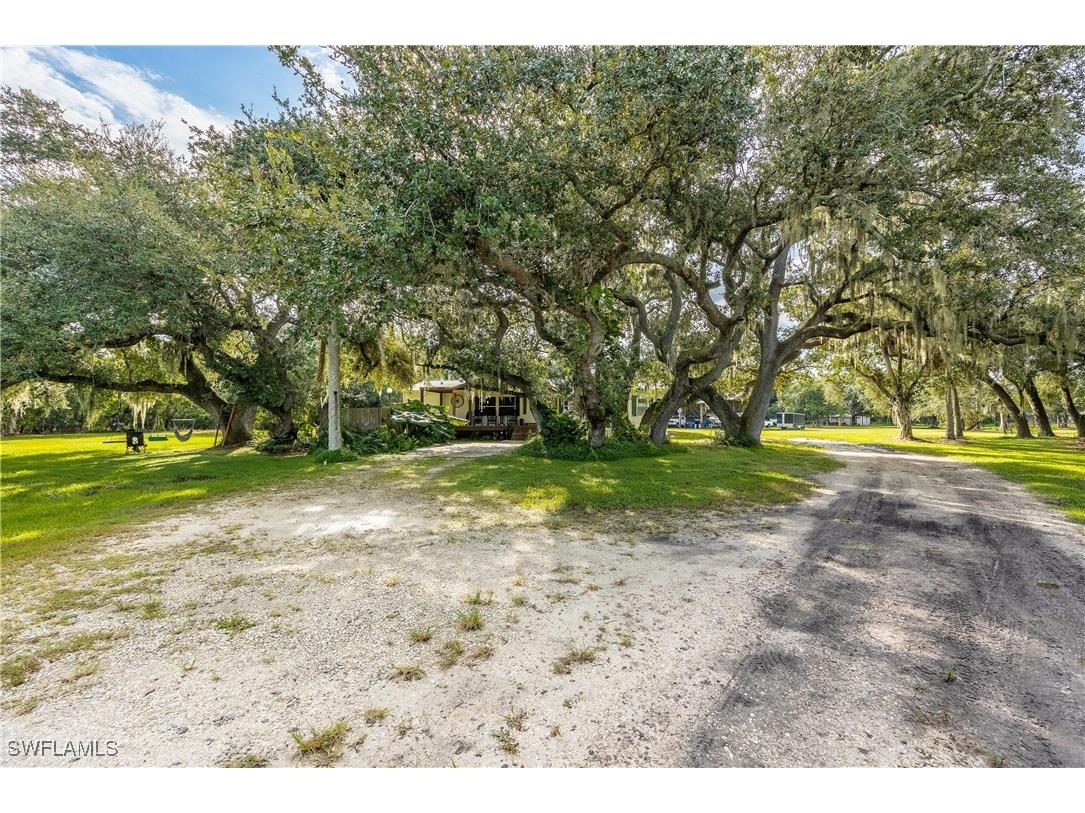 11211 Lazy Acres Lane Fort Myers FL 33905 224077126 image1