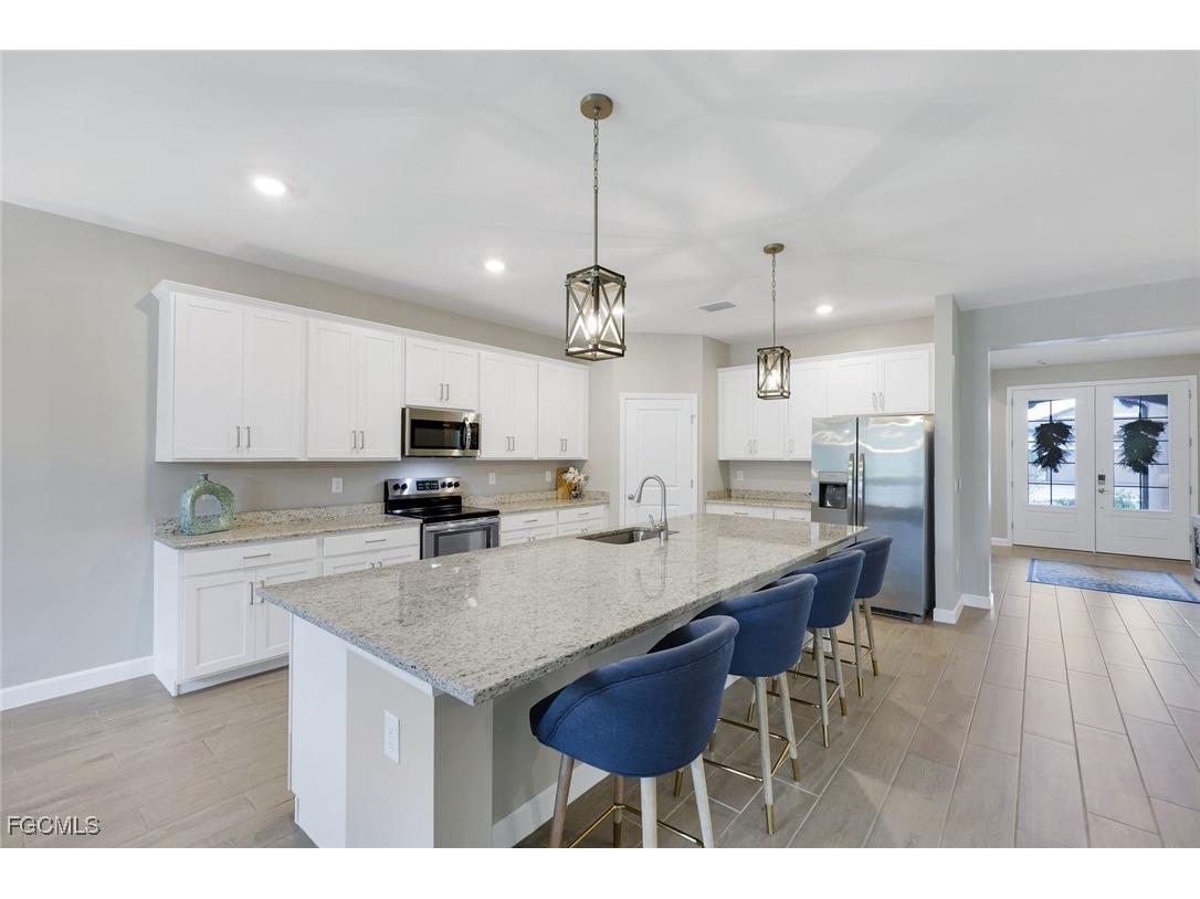 11212 Canopy Loop Fort Myers FL 33913 2025022775 image3