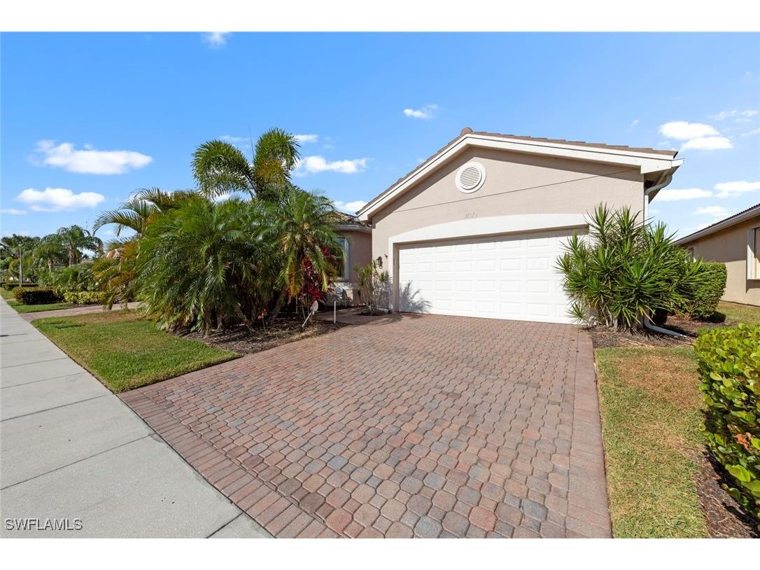 11216 Sparkleberry Drive Fort Myers FL 33913 225045091 image1