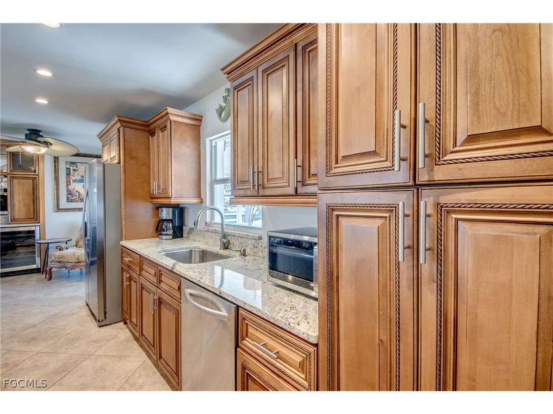 1122 El Dorado Parkway E Cape Coral FL 33904 2026010624 image15