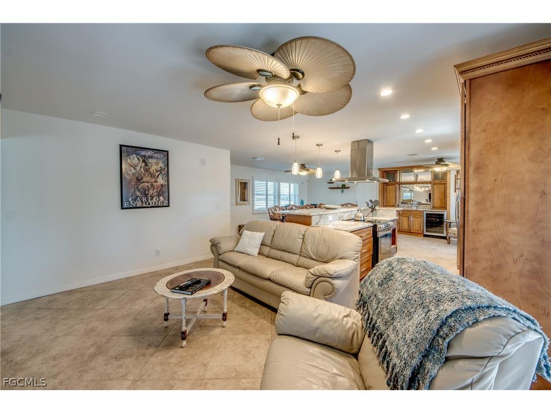 1122 El Dorado Parkway E Cape Coral FL 33904 2026010624 image25