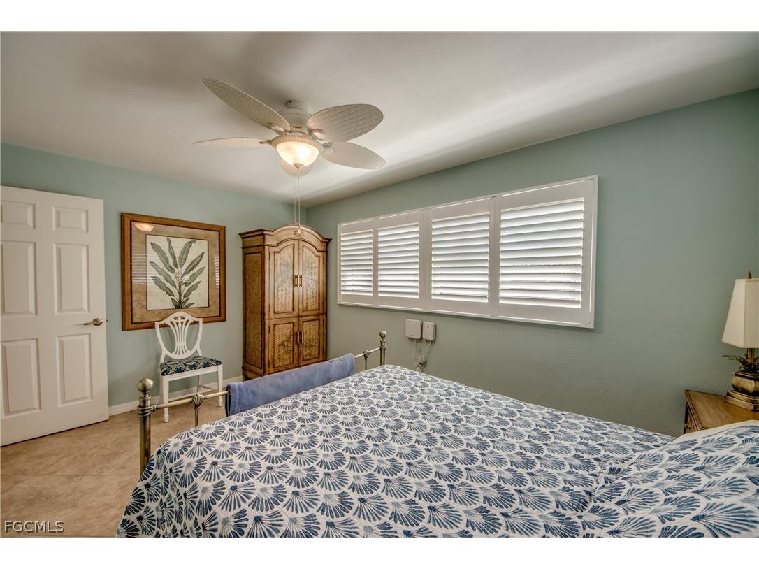 1122 El Dorado Parkway E Cape Coral FL 33904 2026010624 image32