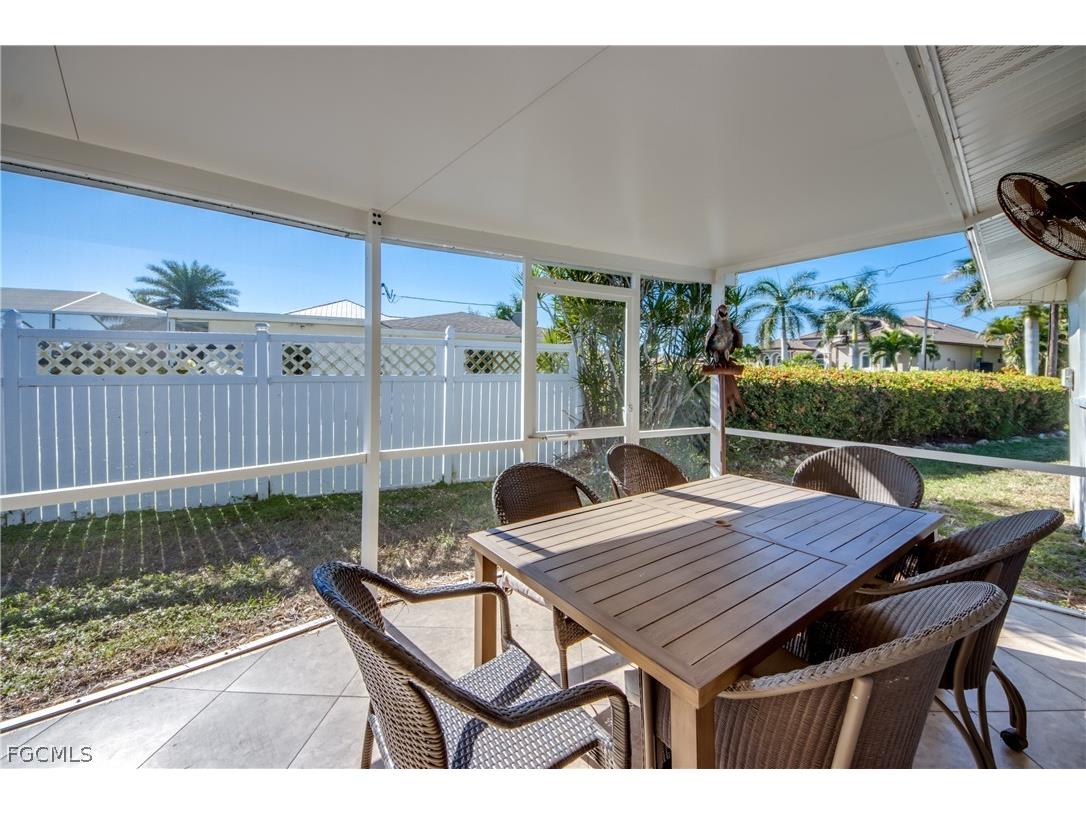 1122 El Dorado Parkway E Cape Coral FL 33904 2026010624 image41
