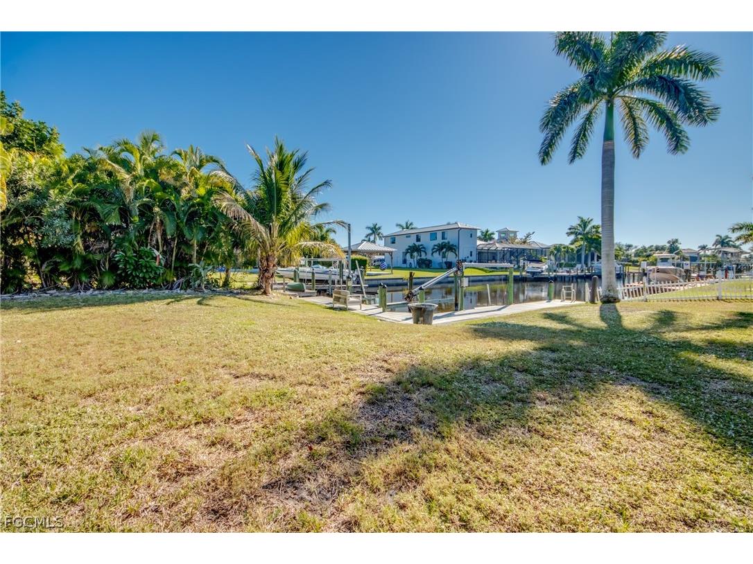 1122 El Dorado Parkway E Cape Coral FL 33904 2026010624 image47