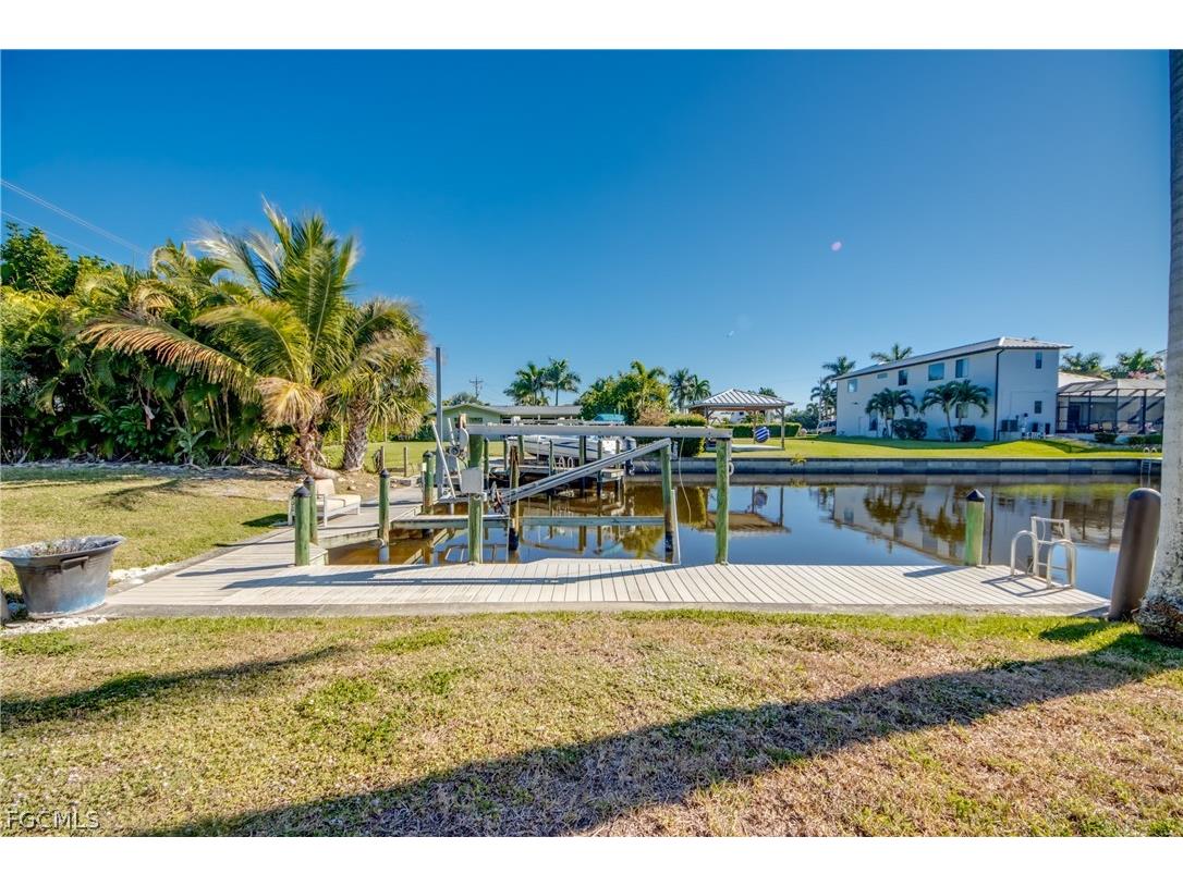 1122 El Dorado Parkway E Cape Coral FL 33904 2026010624 image48