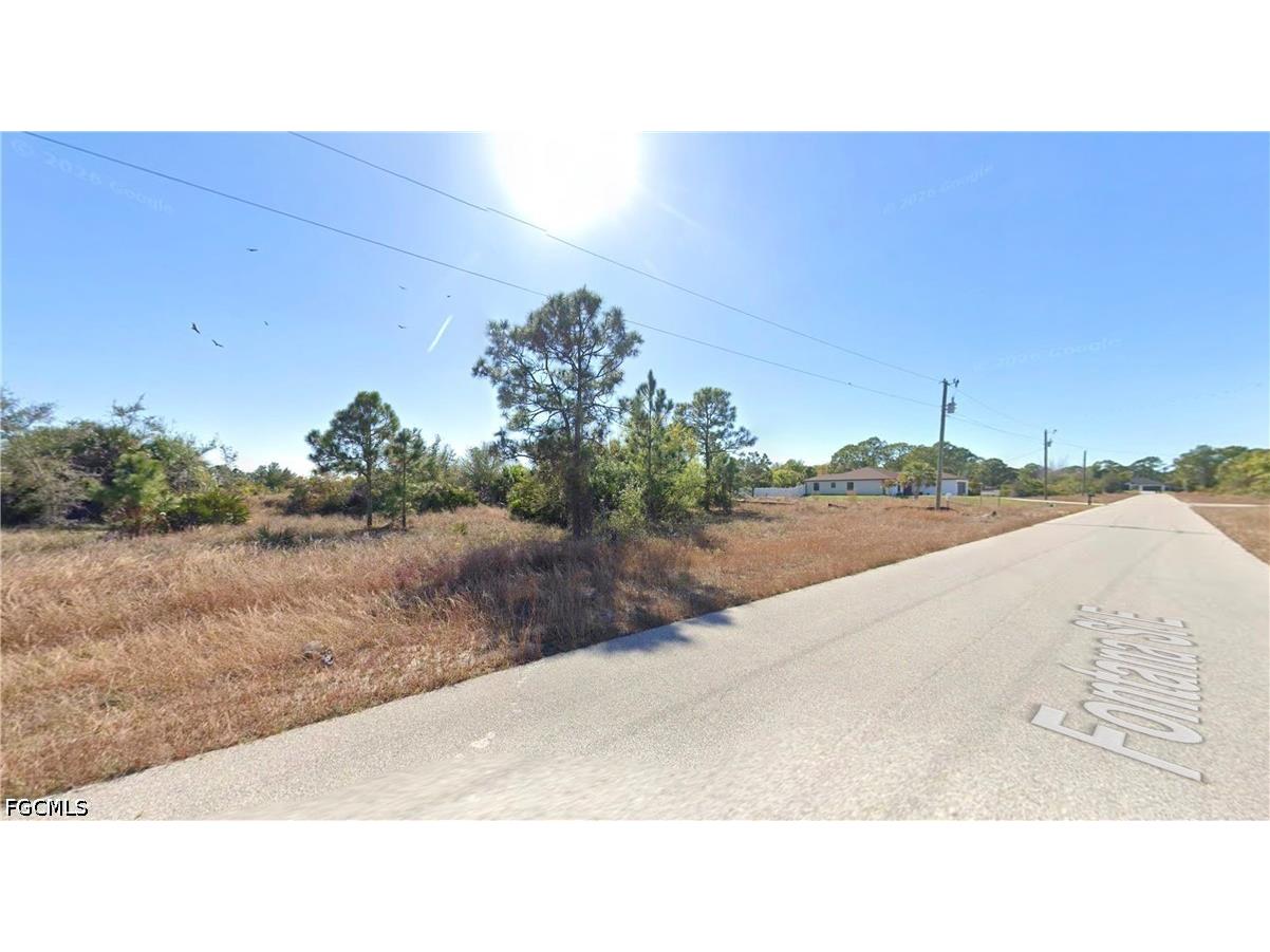1122 Fontana Street E Lehigh Acres FL 33974 2026030450 image3