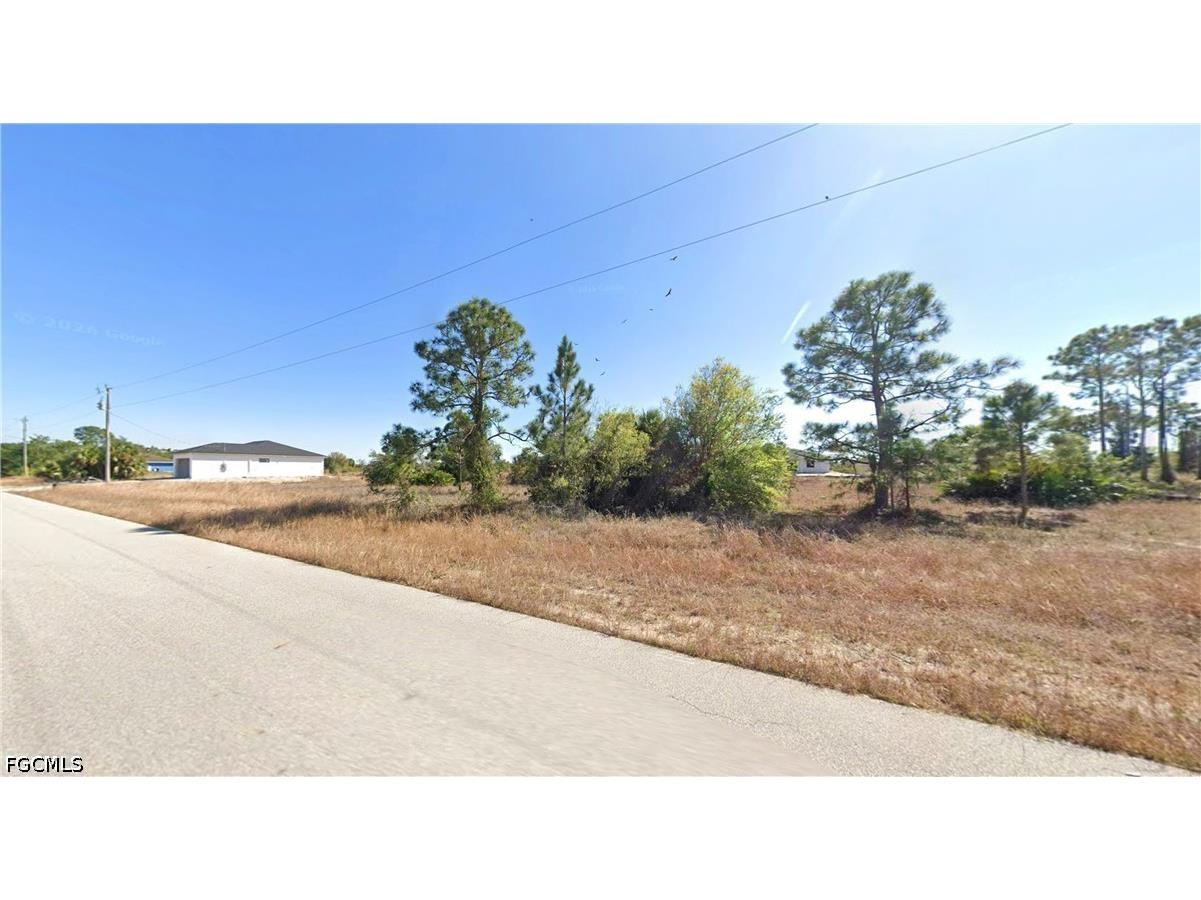 1122 Fontana Street E Lehigh Acres FL 33974 2026030450 image4