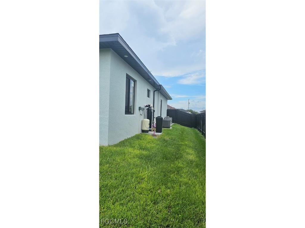 1122 NW 15th Street Cape Coral FL 33993 2025021557 image10