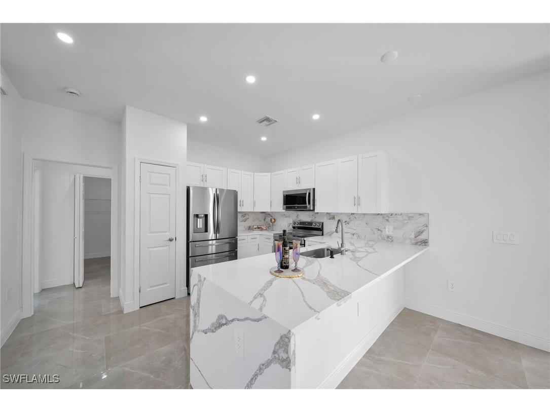 1122 NW 15th Terrace Cape Coral FL 33993 225031926 image4