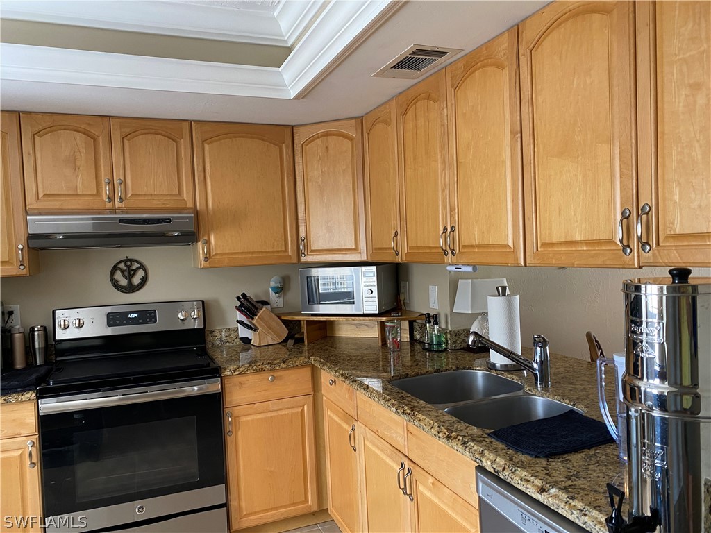 11220 Caravel Circle #301 Fort Myers FL 33908 223005489 image1